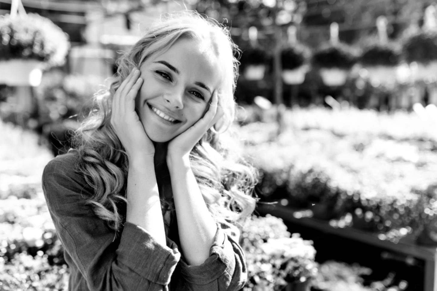 Fresh flower arrangement preparation process